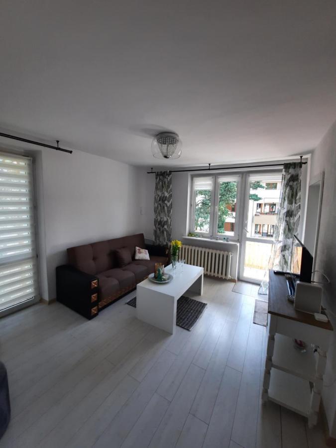 Apartament Zorzy Przy Instytucie Kardiologii Anin Apartment Warsaw Exterior photo