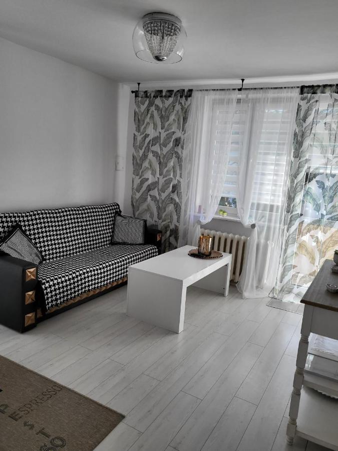 Apartament Zorzy Przy Instytucie Kardiologii Anin Apartment Warsaw Exterior photo